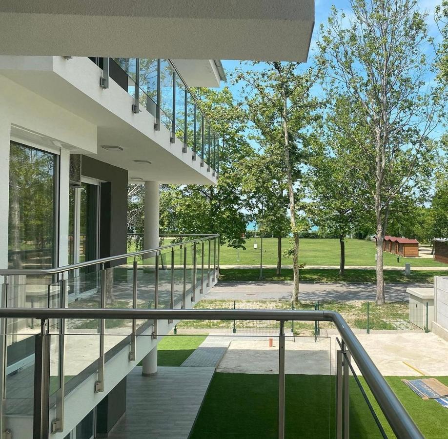 Sunshine Homes Zamárdi Exterior foto